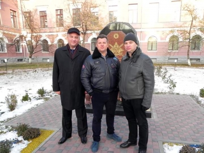 Немає вуз святіших!