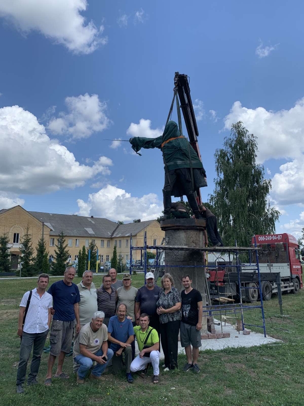 Пам&#039;ятник Олександру Суворову встановлюється в Полтаві. Терміново потрібна фінансова допомога