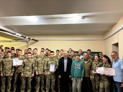 ПЕРЕМОЖЦІ ОТРИМАЛИ ІМЕННІ ГРОШОВІ ПРЕМІЇ ТА ВІДЗНАКИ