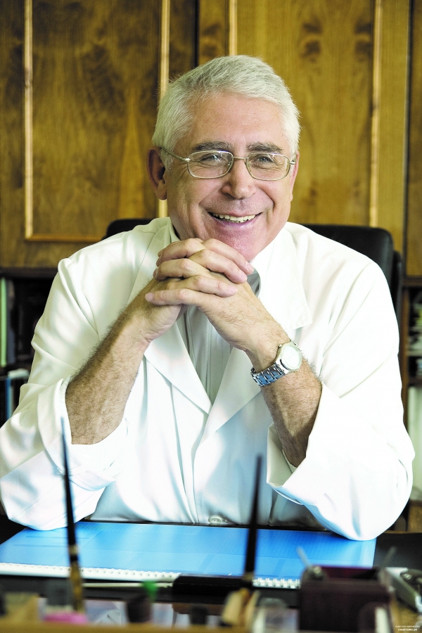 Вітаємо БЕЗРУКОВА Владислава Вікторовича, випускника училища 1957 рок, з високою державною нагородою.