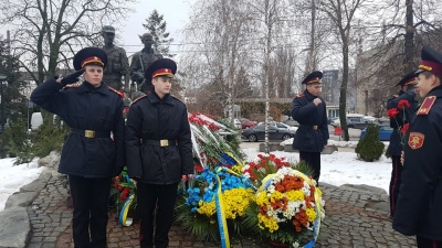 Ліцей-інтернат №23 &quot;КАДЕТСЬКИЙ КОРПУС&quot;: рівняння на героїв